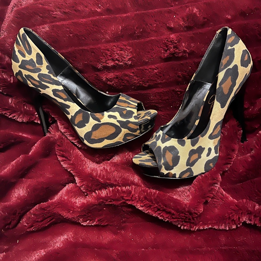 Leopard heels